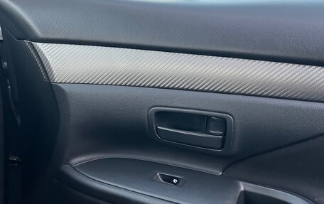 Mitsubishi Outlander III рестайлинг 3, 2017 год, 2 130 000 рублей, 11 фотография