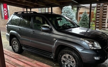 Toyota Land Cruiser Prado 120 рестайлинг, 2007 год, 2 498 000 рублей, 9 фотография
