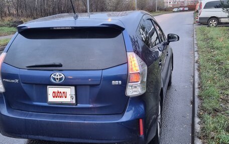 Toyota Prius Alpha I (ZVW40/41), 2014 год, 820 000 рублей, 4 фотография