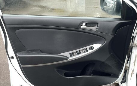 Hyundai Solaris II рестайлинг, 2016 год, 845 000 рублей, 9 фотография