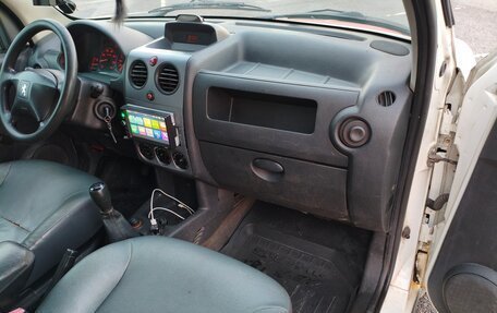 Peugeot Partner II рестайлинг 2, 2005 год, 490 000 рублей, 11 фотография