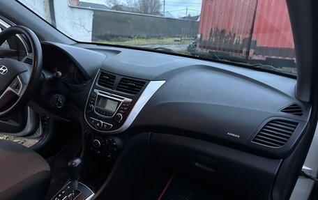 Hyundai Solaris II рестайлинг, 2013 год, 790 000 рублей, 6 фотография