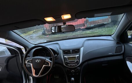 Hyundai Solaris II рестайлинг, 2013 год, 790 000 рублей, 11 фотография