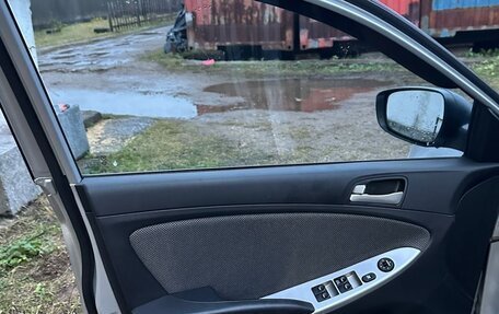 Hyundai Solaris II рестайлинг, 2013 год, 790 000 рублей, 18 фотография