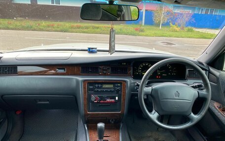 Toyota Crown, 1998 год, 650 000 рублей, 21 фотография