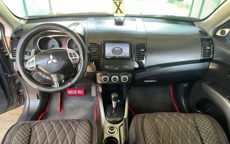 Mitsubishi Outlander III рестайлинг 3, 2008 год, 830 000 рублей, 3 фотография