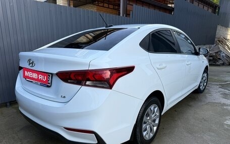 Hyundai Solaris II рестайлинг, 2017 год, 1 500 000 рублей, 3 фотография