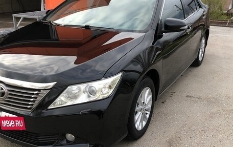 Toyota Camry, 2012 год, 1 680 000 рублей, 2 фотография