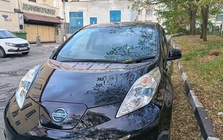 Nissan Leaf I, 2015 год, 800 000 рублей, 2 фотография