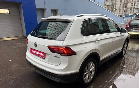 Volkswagen Tiguan II, 2018 год, 2 850 000 рублей, 7 фотография