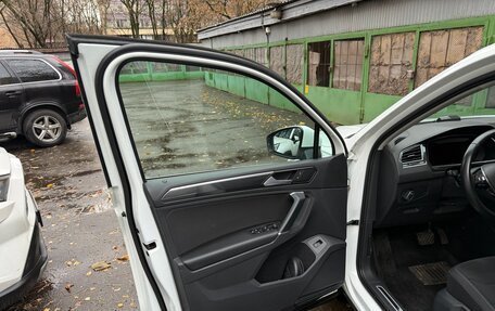 Volkswagen Tiguan II, 2018 год, 2 850 000 рублей, 20 фотография