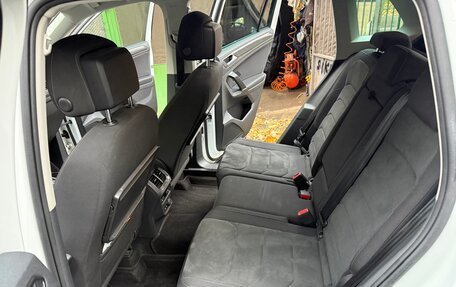 Volkswagen Tiguan II, 2018 год, 2 850 000 рублей, 22 фотография