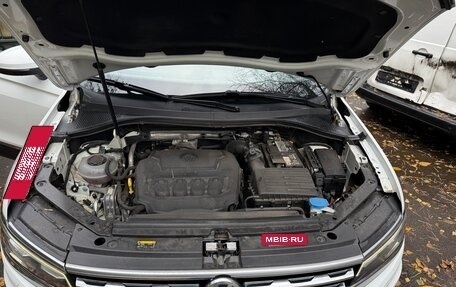 Volkswagen Tiguan II, 2018 год, 2 850 000 рублей, 26 фотография