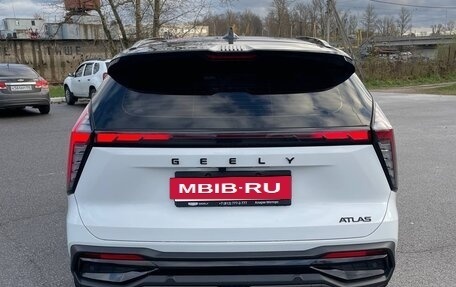 Geely Atlas, 2023 год, 2 870 000 рублей, 3 фотография