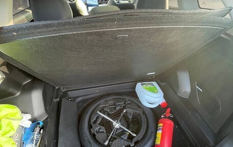 Geely Atlas, 2023 год, 2 870 000 рублей, 12 фотография