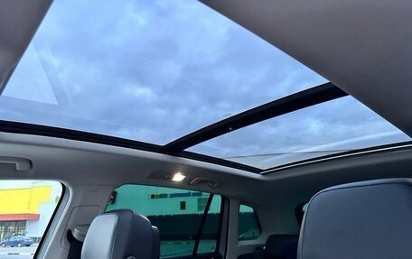 Volkswagen Tiguan II, 2018 год, 2 250 000 рублей, 2 фотография