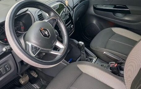 Renault Kaptur I рестайлинг, 2020 год, 1 650 000 рублей, 4 фотография