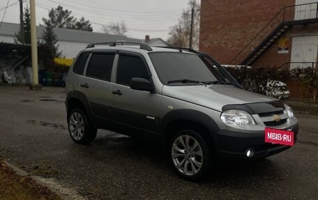 Chevrolet Niva I рестайлинг, 2014 год, 490 000 рублей, 3 фотография