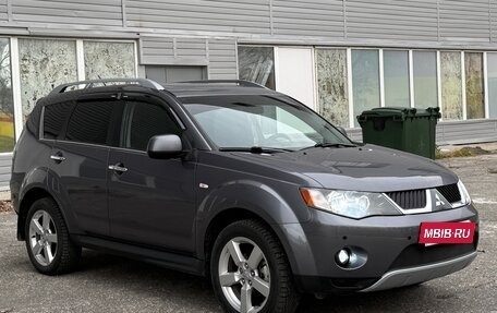 Mitsubishi Outlander III рестайлинг 3, 2008 год, 990 000 рублей, 3 фотография