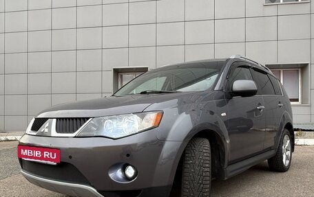 Mitsubishi Outlander III рестайлинг 3, 2008 год, 990 000 рублей, 2 фотография