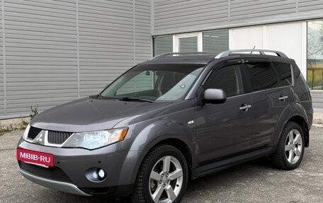 Mitsubishi Outlander III рестайлинг 3, 2008 год, 990 000 рублей, 4 фотография