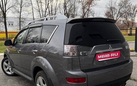 Mitsubishi Outlander III рестайлинг 3, 2008 год, 990 000 рублей, 18 фотография