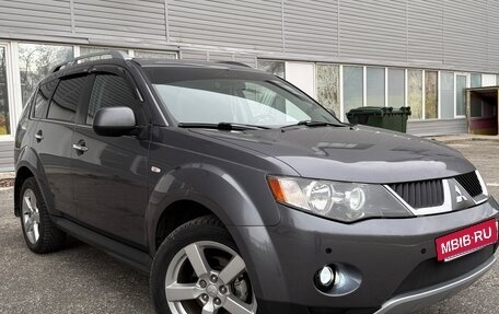 Mitsubishi Outlander III рестайлинг 3, 2008 год, 990 000 рублей, 16 фотография