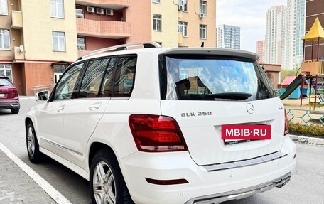 Mercedes-Benz GLK-Класс, 2015 год, 2 300 000 рублей, 6 фотография