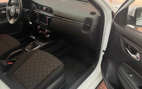 KIA Rio IV, 2019 год, 1 700 000 рублей, 9 фотография