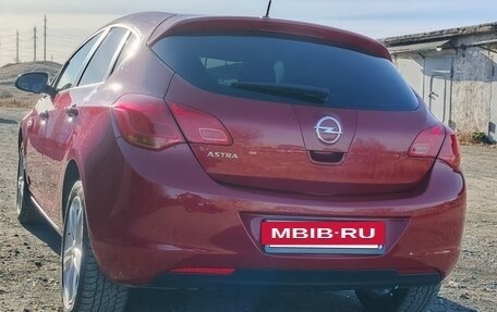 Opel Astra J, 2011 год, 760 000 рублей, 3 фотография