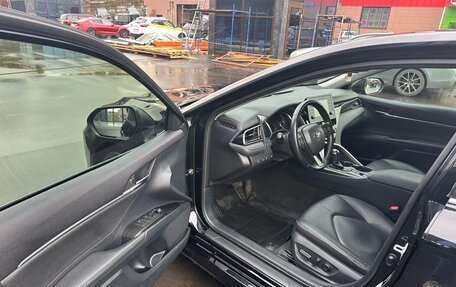 Toyota Camry, 2021 год, 2 900 000 рублей, 11 фотография