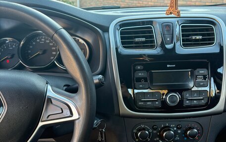 Renault Logan II, 2019 год, 700 000 рублей, 8 фотография