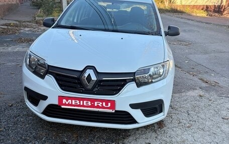 Renault Logan II, 2019 год, 700 000 рублей, 11 фотография