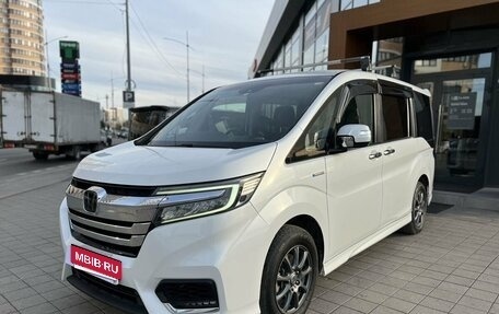 Honda Stepwgn IV, 2018 год, 2 520 000 рублей, 1 фотография