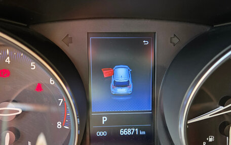 Toyota C-HR I рестайлинг, 2019 год, 2 490 000 рублей, 7 фотография