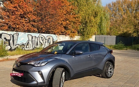 Toyota C-HR I рестайлинг, 2019 год, 2 490 000 рублей, 5 фотография