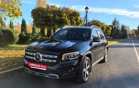 Mercedes-Benz GLB, 2019 год, 3 500 000 рублей, 2 фотография