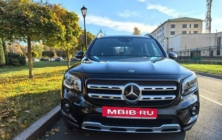 Mercedes-Benz GLB, 2019 год, 3 500 000 рублей, 3 фотография