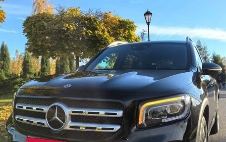 Mercedes-Benz GLB, 2019 год, 3 500 000 рублей, 6 фотография