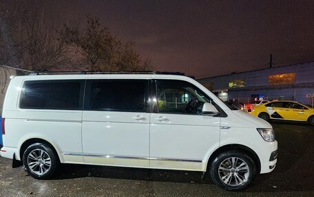 Volkswagen Caravelle T6 рестайлинг, 2018 год, 4 200 000 рублей, 4 фотография