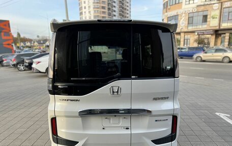 Honda Stepwgn IV, 2018 год, 2 520 000 рублей, 6 фотография
