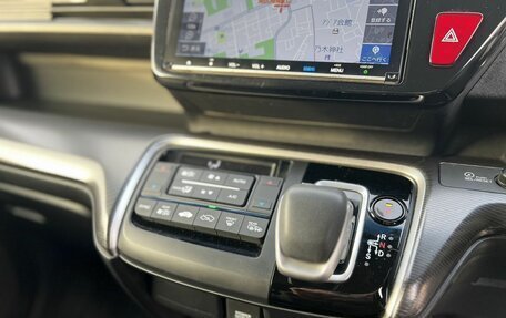 Honda Stepwgn IV, 2018 год, 2 520 000 рублей, 15 фотография