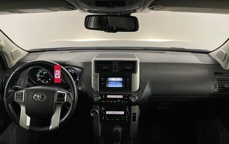 Toyota Land Cruiser Prado 150 рестайлинг 2, 2011 год, 3 095 000 рублей, 5 фотография