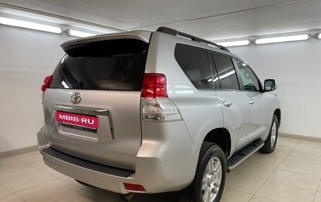 Toyota Land Cruiser Prado 150 рестайлинг 2, 2011 год, 3 095 000 рублей, 4 фотография