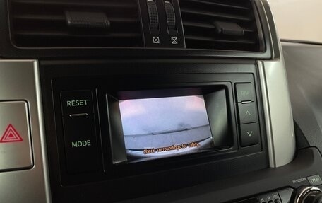 Toyota Land Cruiser Prado 150 рестайлинг 2, 2011 год, 3 095 000 рублей, 8 фотография