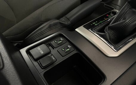 Toyota Land Cruiser Prado 150 рестайлинг 2, 2011 год, 3 095 000 рублей, 11 фотография