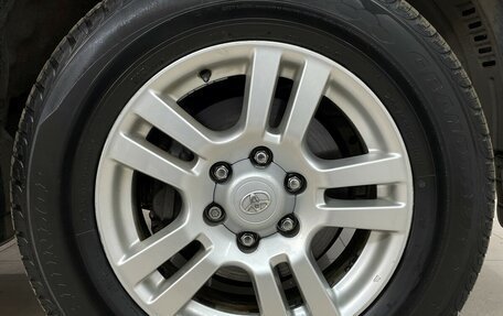 Toyota Land Cruiser Prado 150 рестайлинг 2, 2011 год, 3 095 000 рублей, 17 фотография