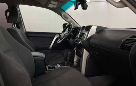 Toyota Land Cruiser Prado 150 рестайлинг 2, 2011 год, 3 095 000 рублей, 13 фотография