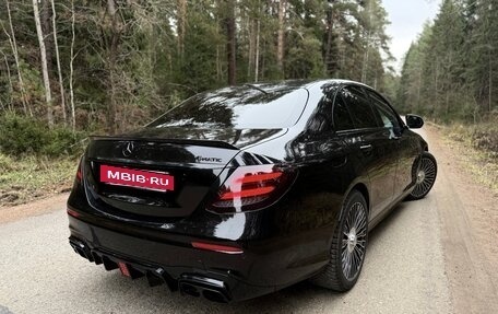 Mercedes-Benz E-Класс, 2020 год, 4 050 000 рублей, 5 фотография