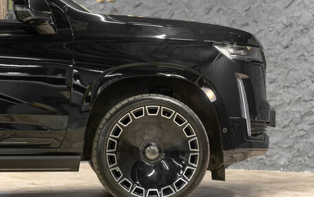 Cadillac Escalade V, 2022 год, 12 490 000 рублей, 2 фотография